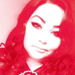 Meet your Posher, Elisa